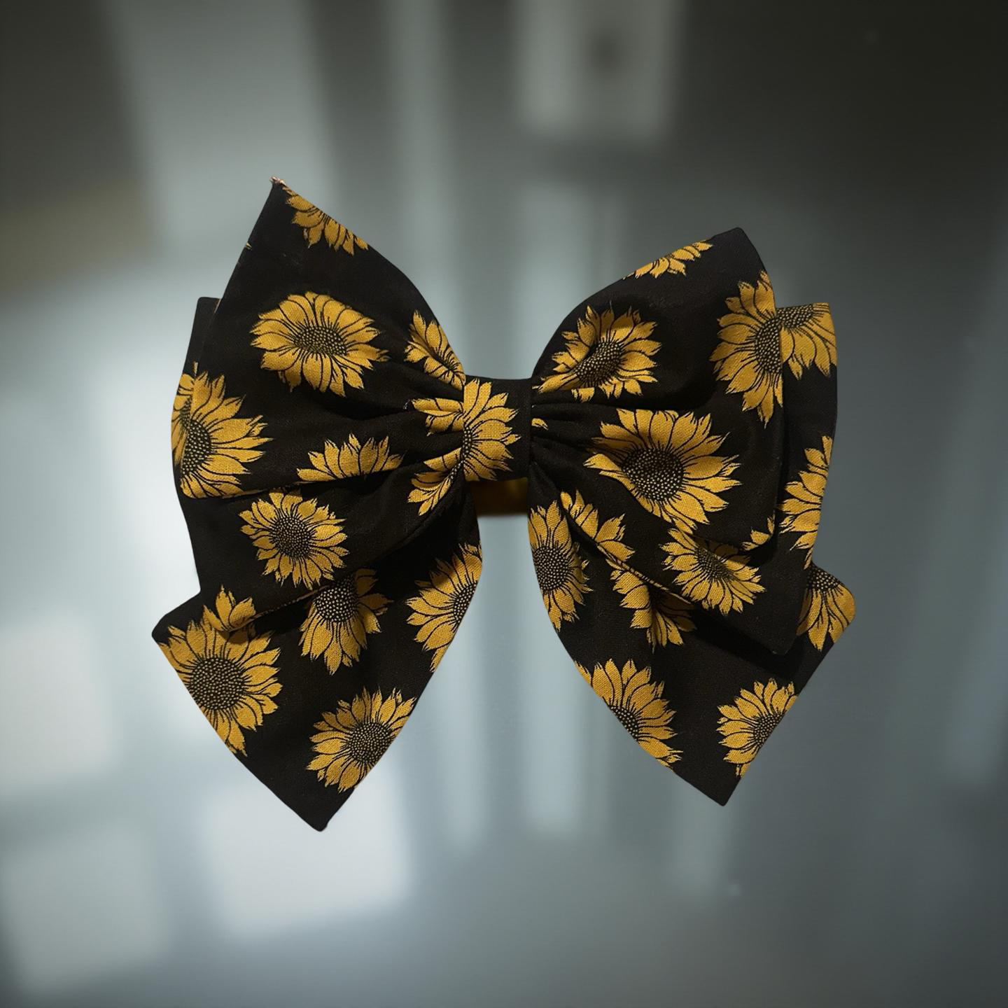 Charming Sunflower Bow - Black with Yellow Sunflower Design for Stylish Outfits