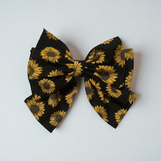 Charming Sunflower Bow - Black with Yellow Sunflower Design for Stylish Outfits